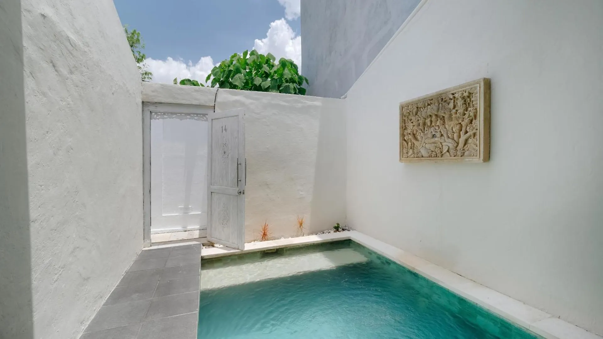 Villa Nakula Suites Legian