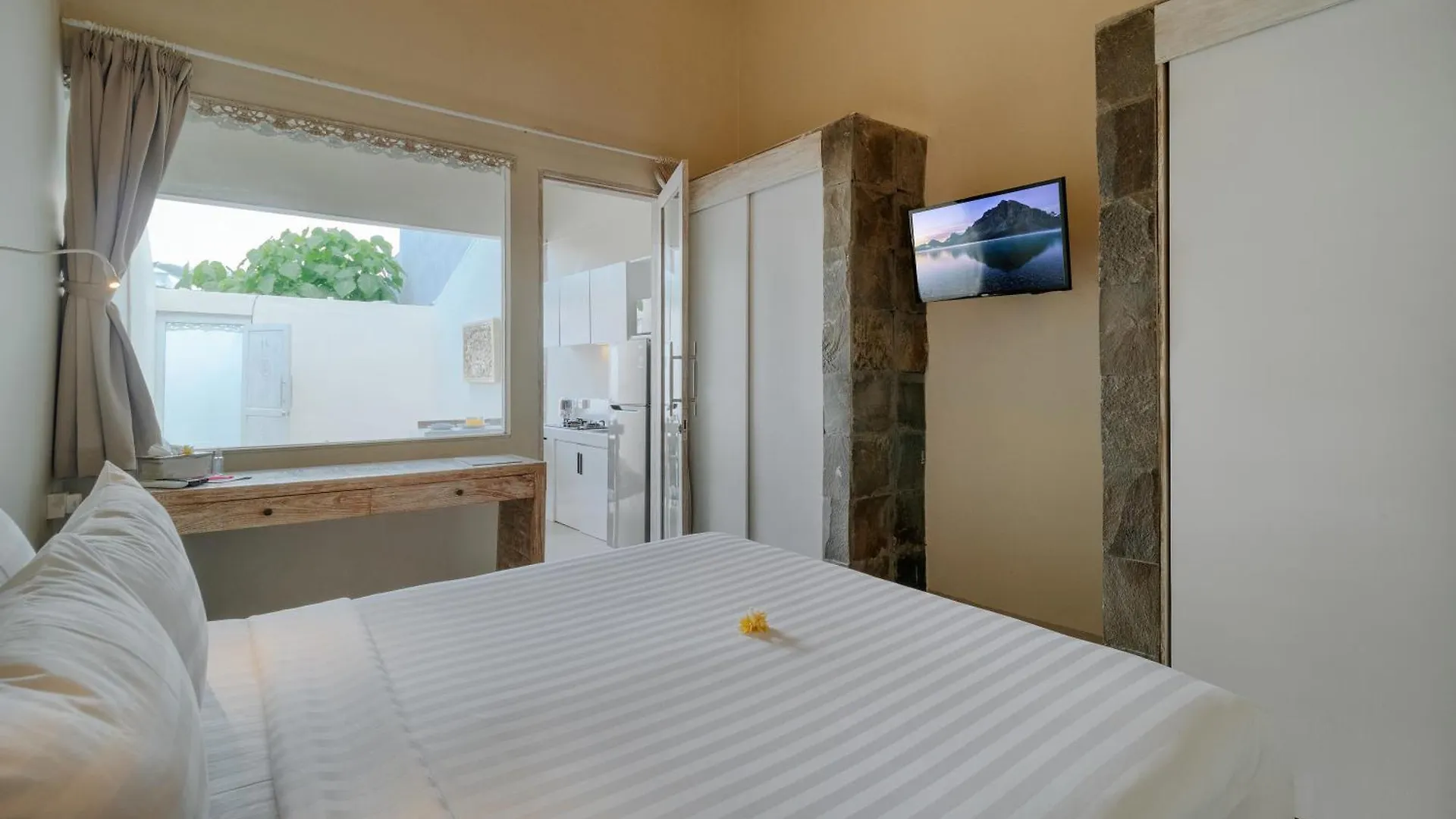 Villa Nakula Suites Legian  0*, Legian (Bali)