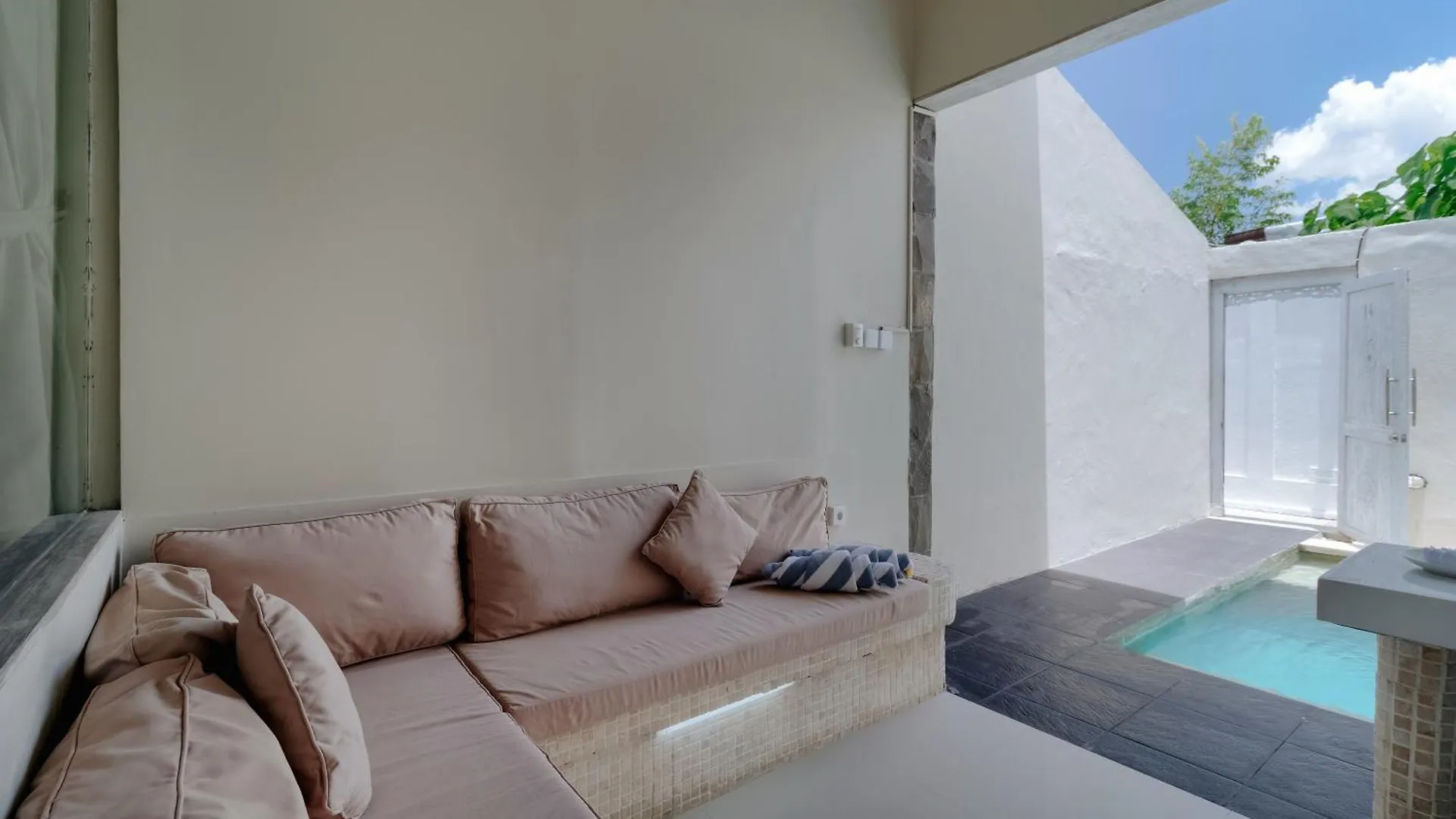 Hotel Villa Nakula Suites Legian