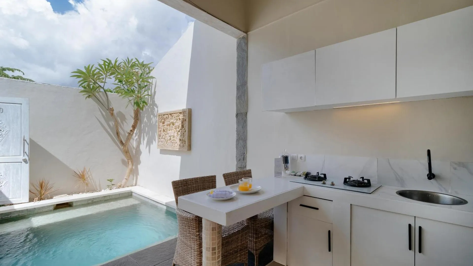 Hotel Villa Nakula Suites Legian