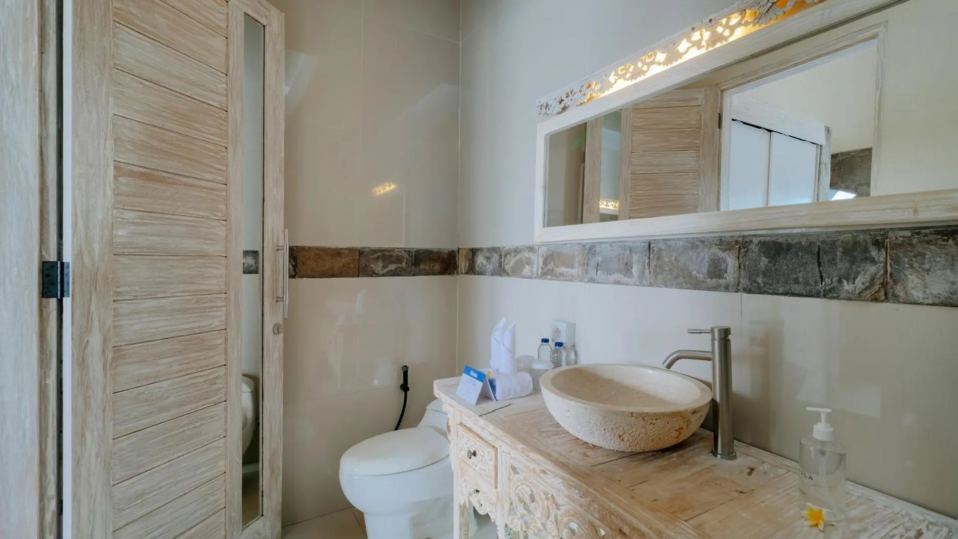 Villa Nakula Suites Legian  Legian (Bali)